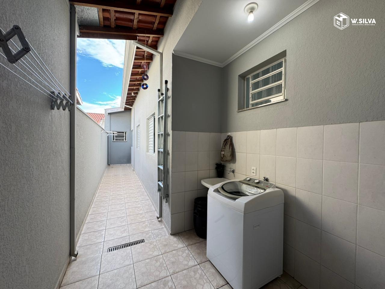 Casa em Bairro à venda no Cidade Nova II: 