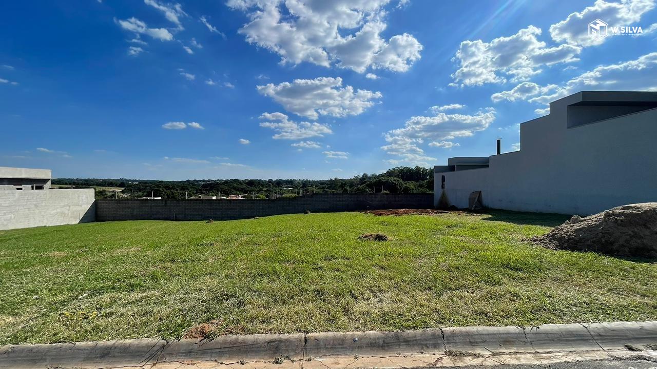 Terreno em condomínio à venda no Condomínio Residencial Evidências: 