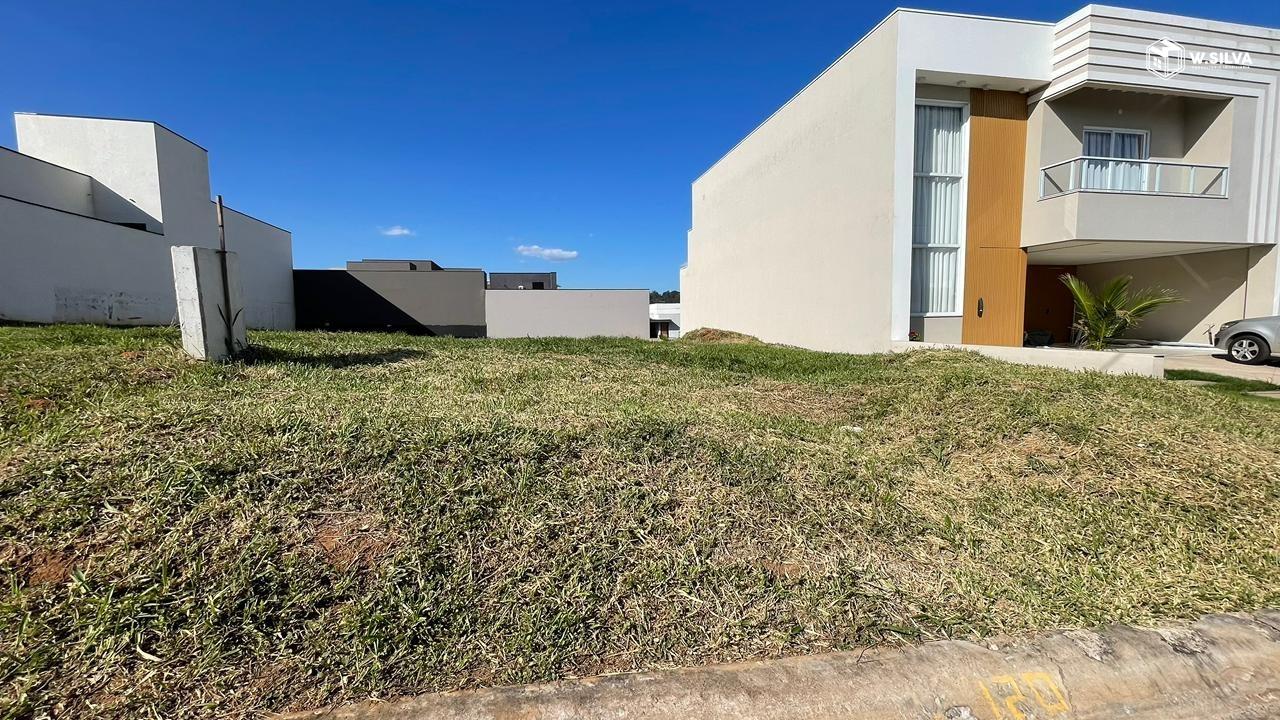 Terreno em condomínio à venda no Condomínio Residencial Evidências: 