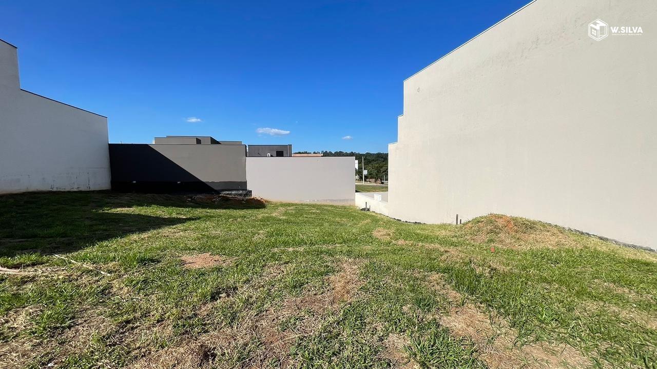 Terreno em condomínio à venda no Condomínio Residencial Evidências: 
