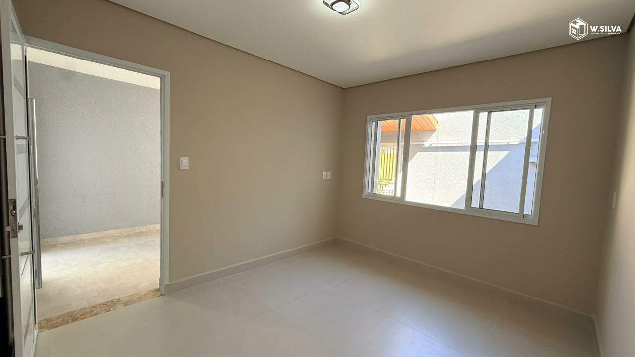 Casa em Bairro à venda no Jardim Primavera: SALA DE ESTAR