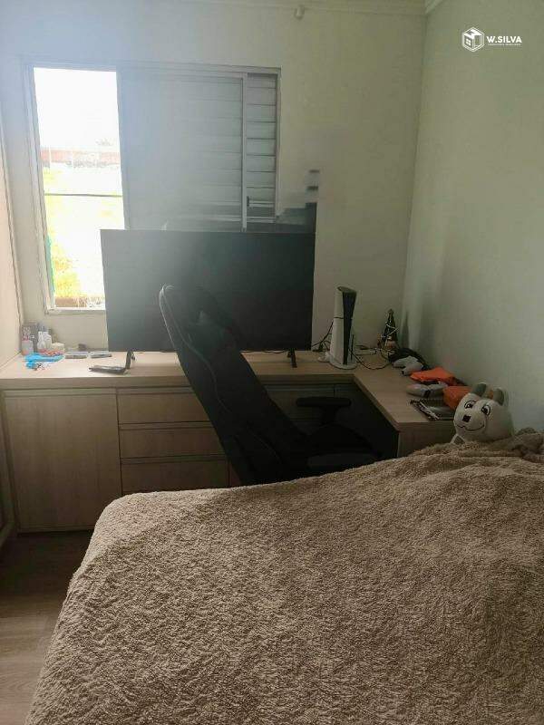 Apartamento à venda no Village Azaleia: 