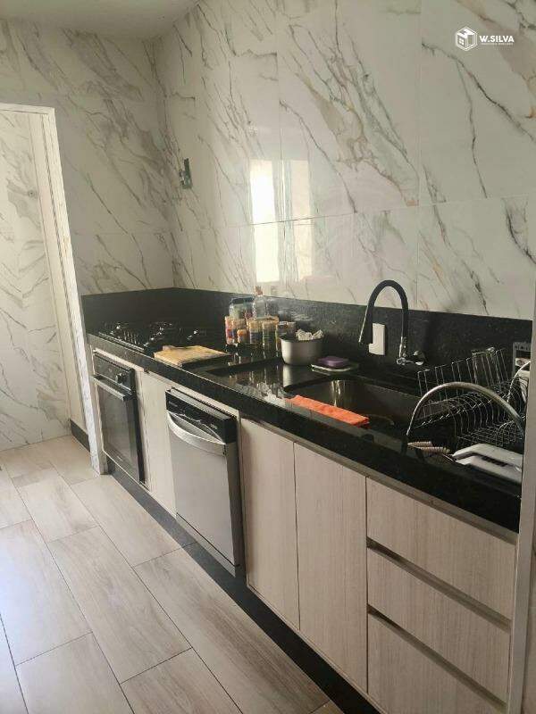 Apartamento à venda no Village Azaleia: 