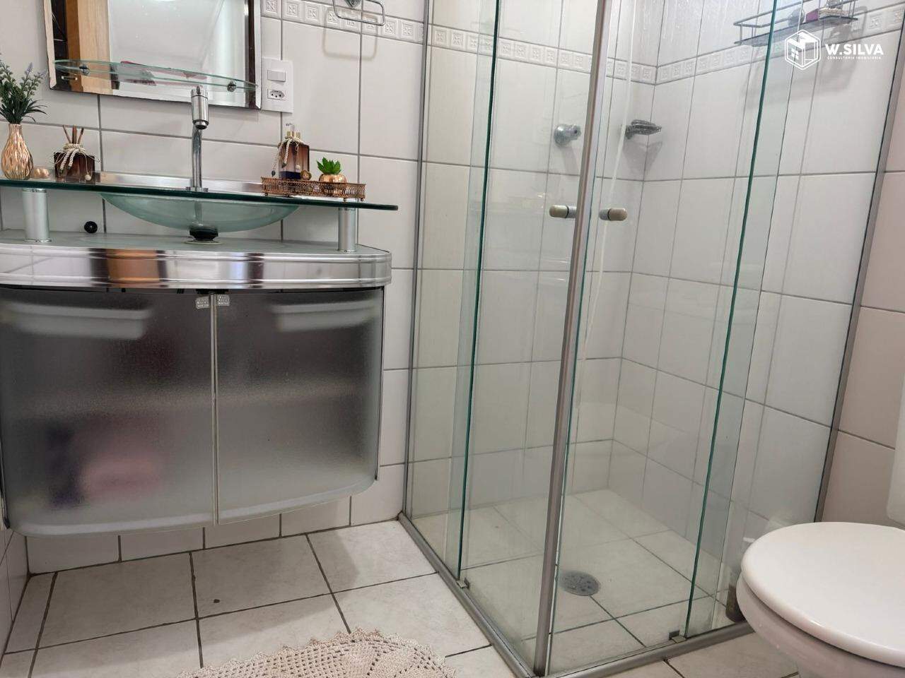 Apartamento à venda no Village Azaleia: 