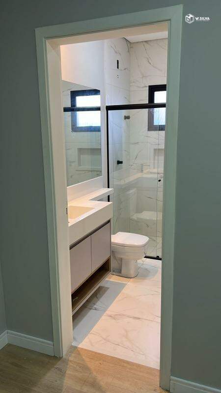 Casa em Bairro à venda no Vila Avaí: