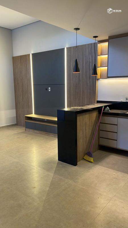 Casa em Bairro à venda no Vila Avaí: