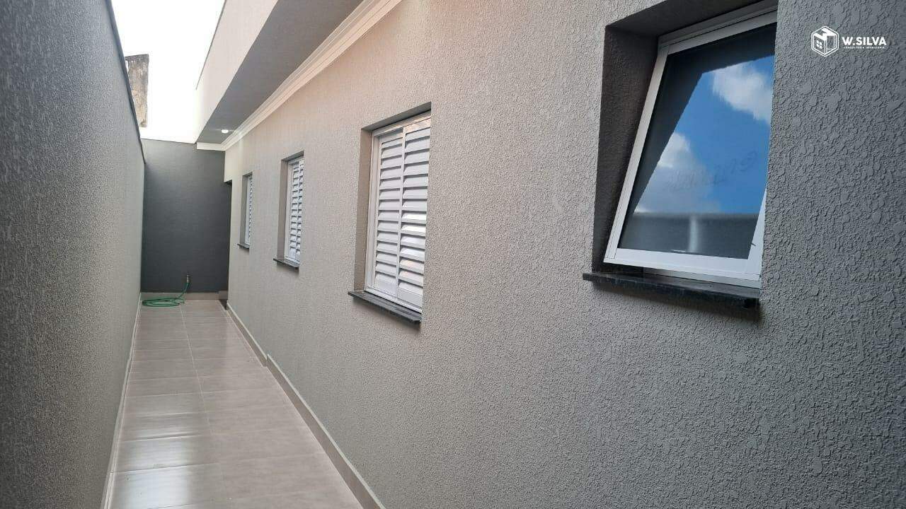 Casa em Bairro à venda no Vila Brizzola: