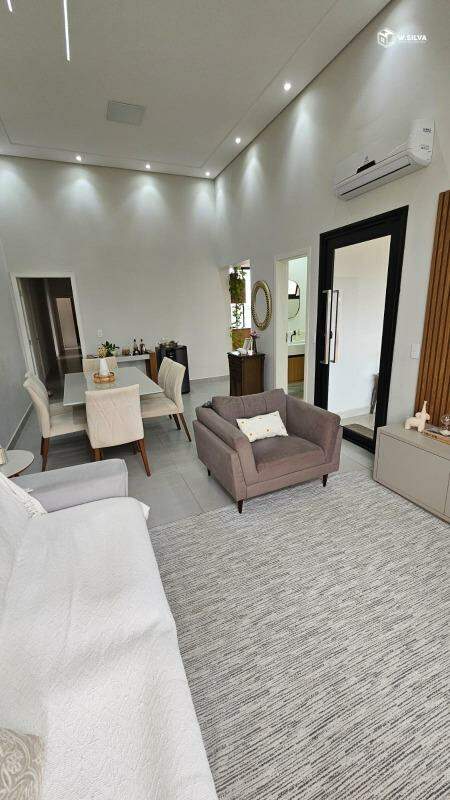 Casa em Condomínio à venda no Jardim Mantova: 