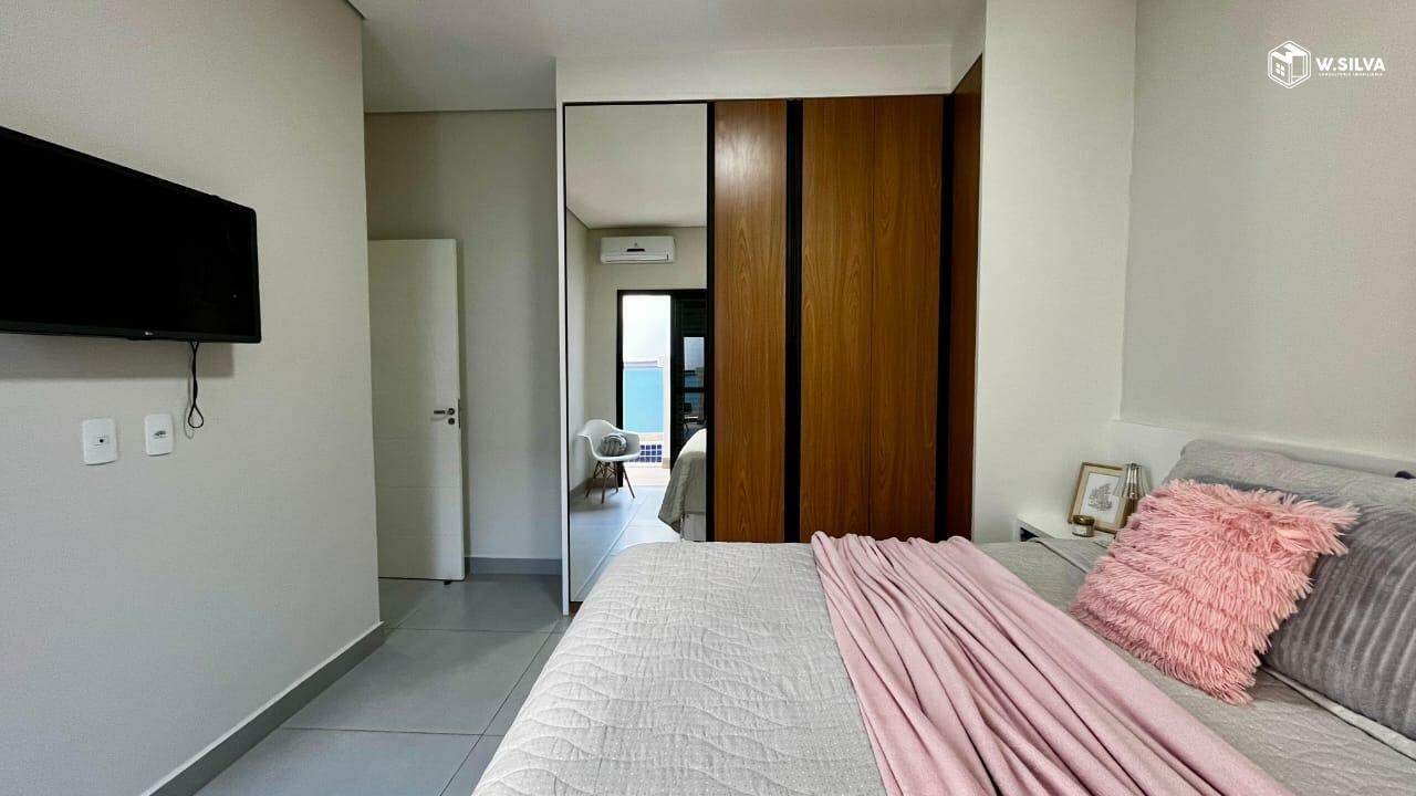 Casa em Condomínio à venda no Jardim Mantova: 