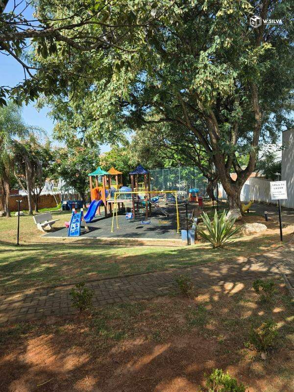 Terreno em condomínio à venda no Jardim Residencial Maringá:
