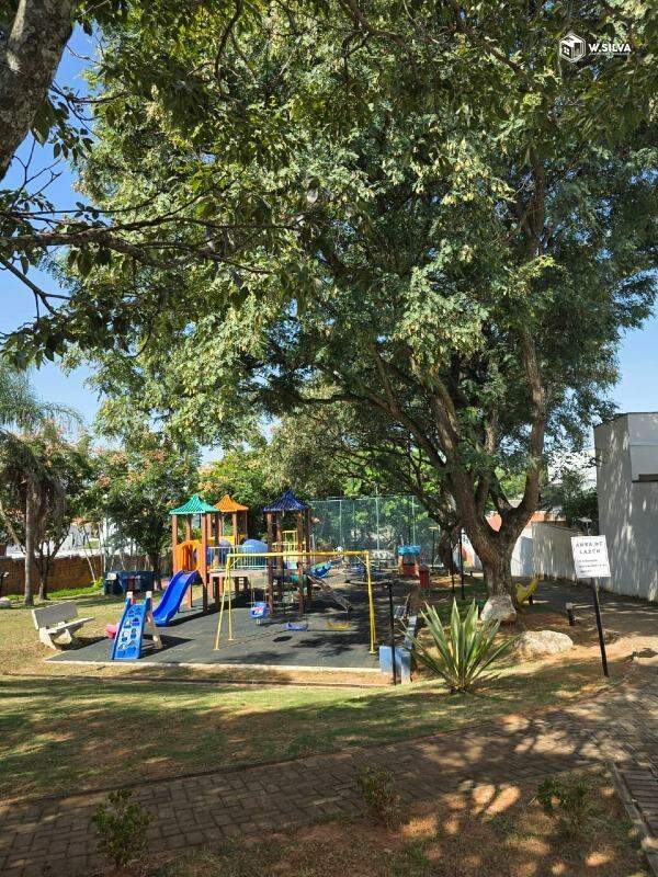 Terreno em condomínio à venda no Jardim Residencial Maringá: