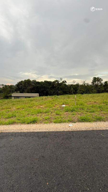 Terreno em condomínio à venda no Reserva da colina : 
