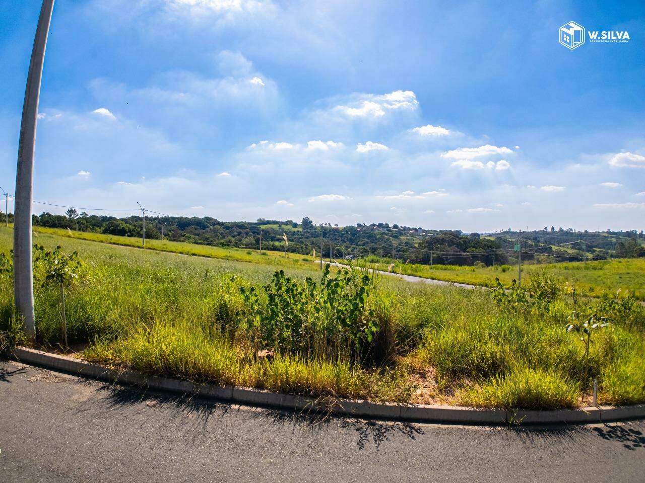 Terreno em condomínio à venda no Residencial Reserva Botânica: 