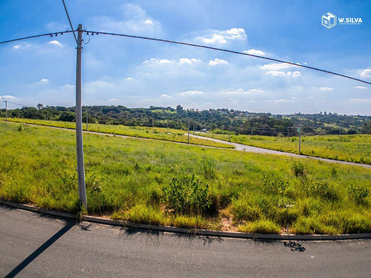 Terreno em condomínio à venda no Residencial Reserva Botânica: 