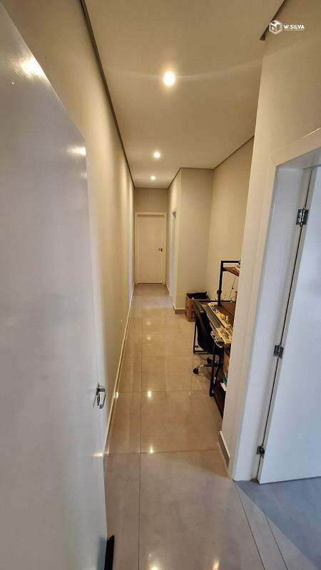 Casa em Condomínio à venda no Jardim Laguna: