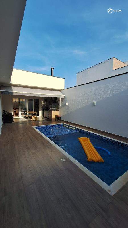 Casa em Condomínio à venda no Jardim Laguna: