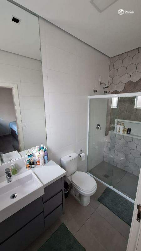 Casa em Condomínio à venda no Jardim Laguna: