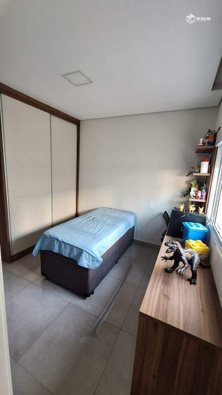 Casa em Condomínio à venda no Jardim Laguna: