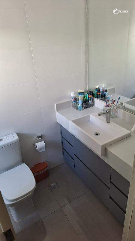 Casa em Condomínio à venda no Jardim Laguna:
