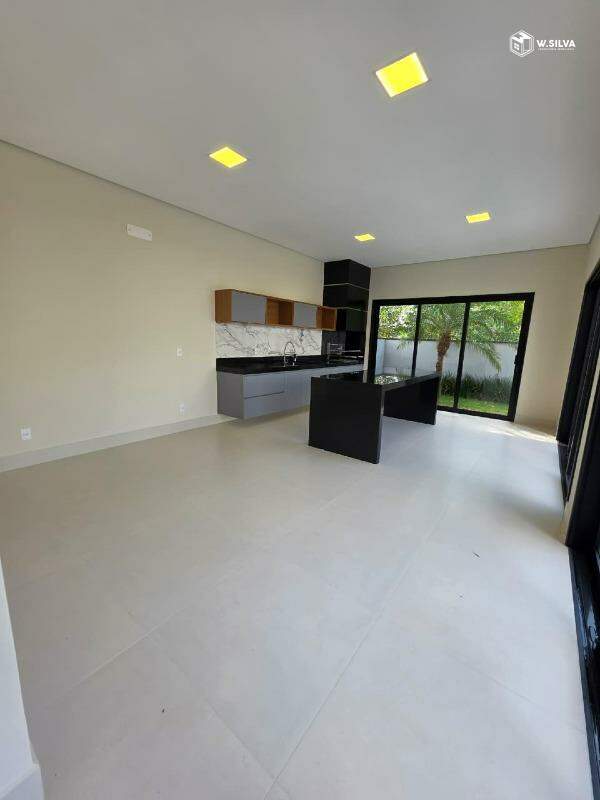 Casa em Condomínio à venda no Loteamento Park Gran Reserve: