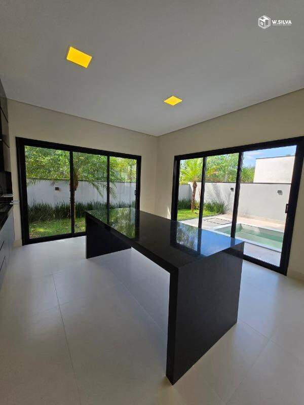 Casa em Condomínio à venda no Loteamento Park Gran Reserve: