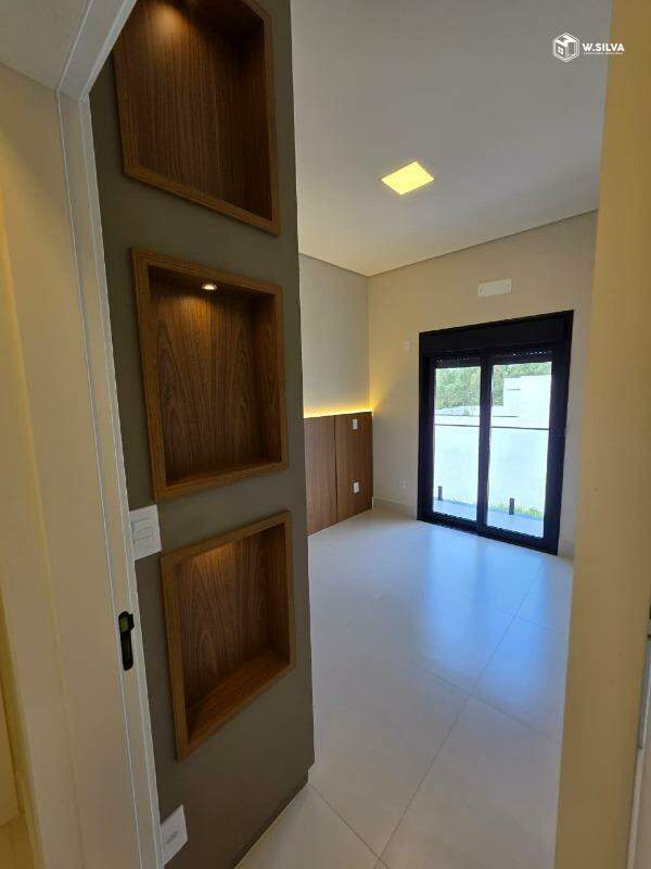 Casa em Condomínio à venda no Loteamento Park Gran Reserve: