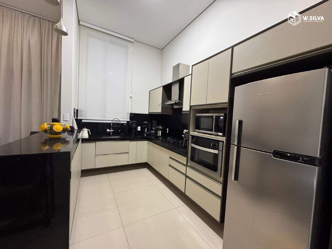 Casa em Condomínio à venda no Jardins do Império: 