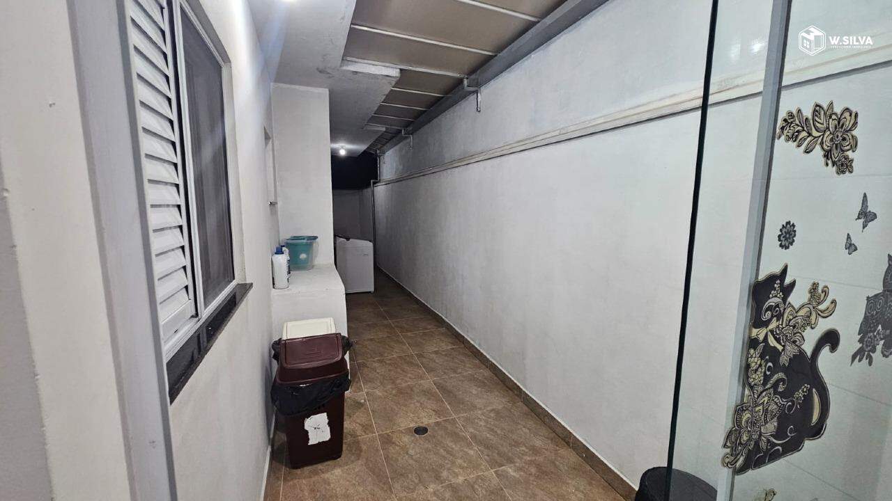 Casa em Condomínio à venda no Jardins do Império - Vila Paraty: 