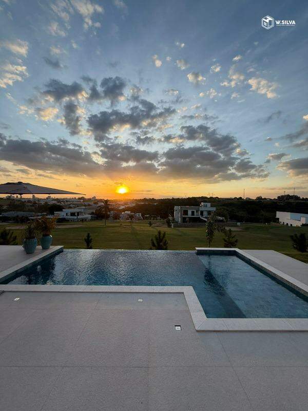 Casa em Condomínio à venda no Condomínio Jardins do Golfe Residencial: