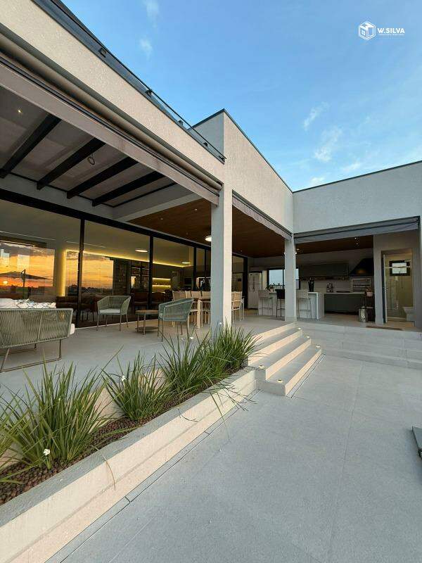 Casa em Condomínio à venda no Condomínio Jardins do Golfe Residencial: