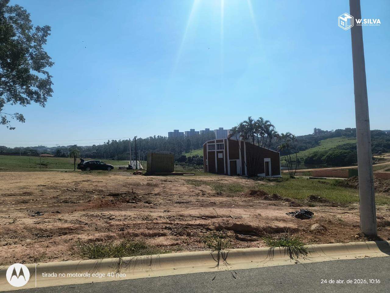 Terreno em condomínio à venda no Jardim Hípica :