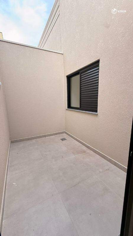 Casa em Bairro à venda no Jardim Regina: