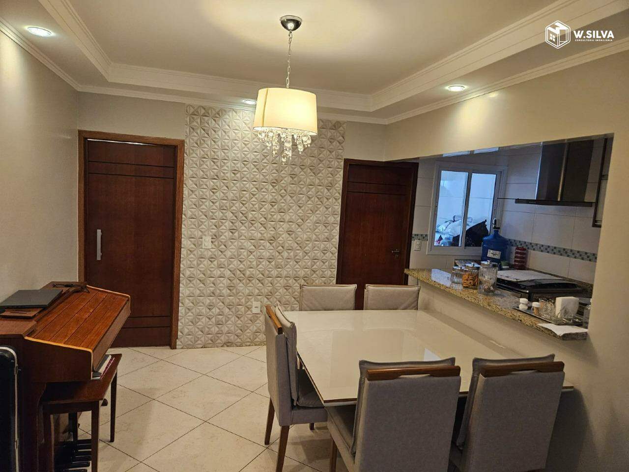 Casa em Bairro à venda no Jardim Marina: