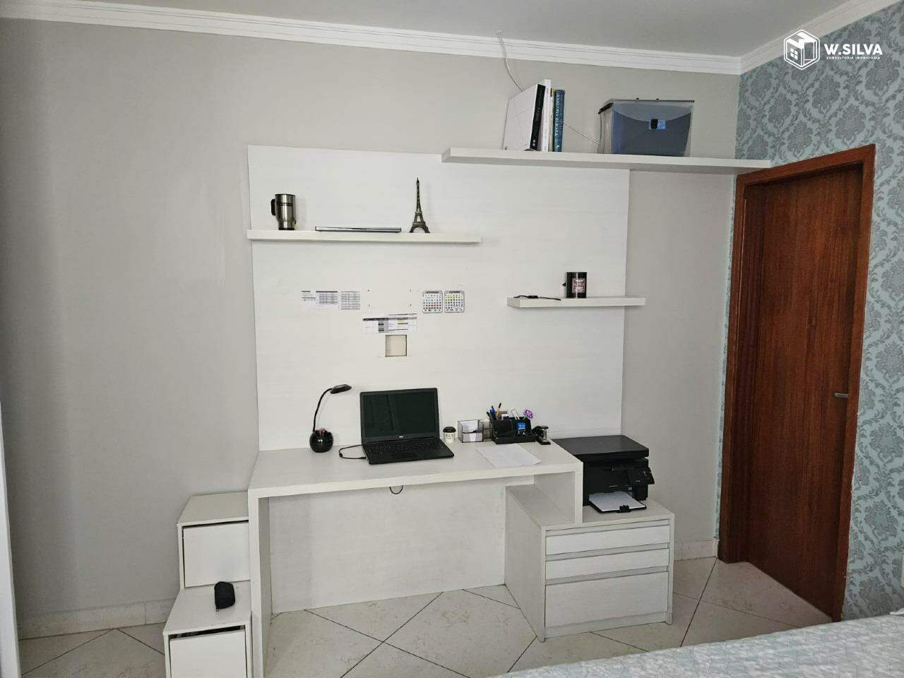 Casa em Bairro à venda no Jardim Marina: