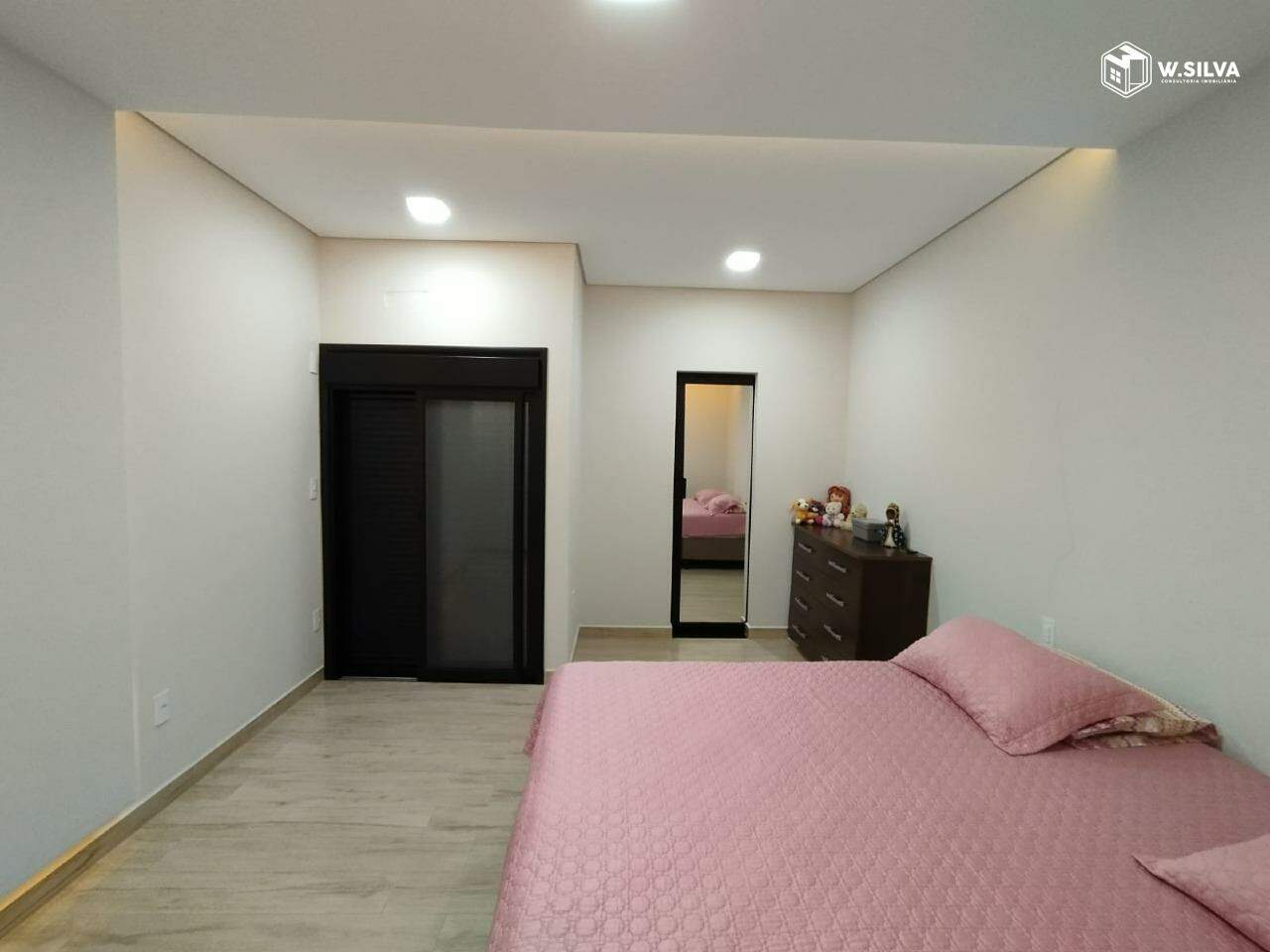 Casa em Condomínio à venda no Loteamento Park Gran Reserve:
