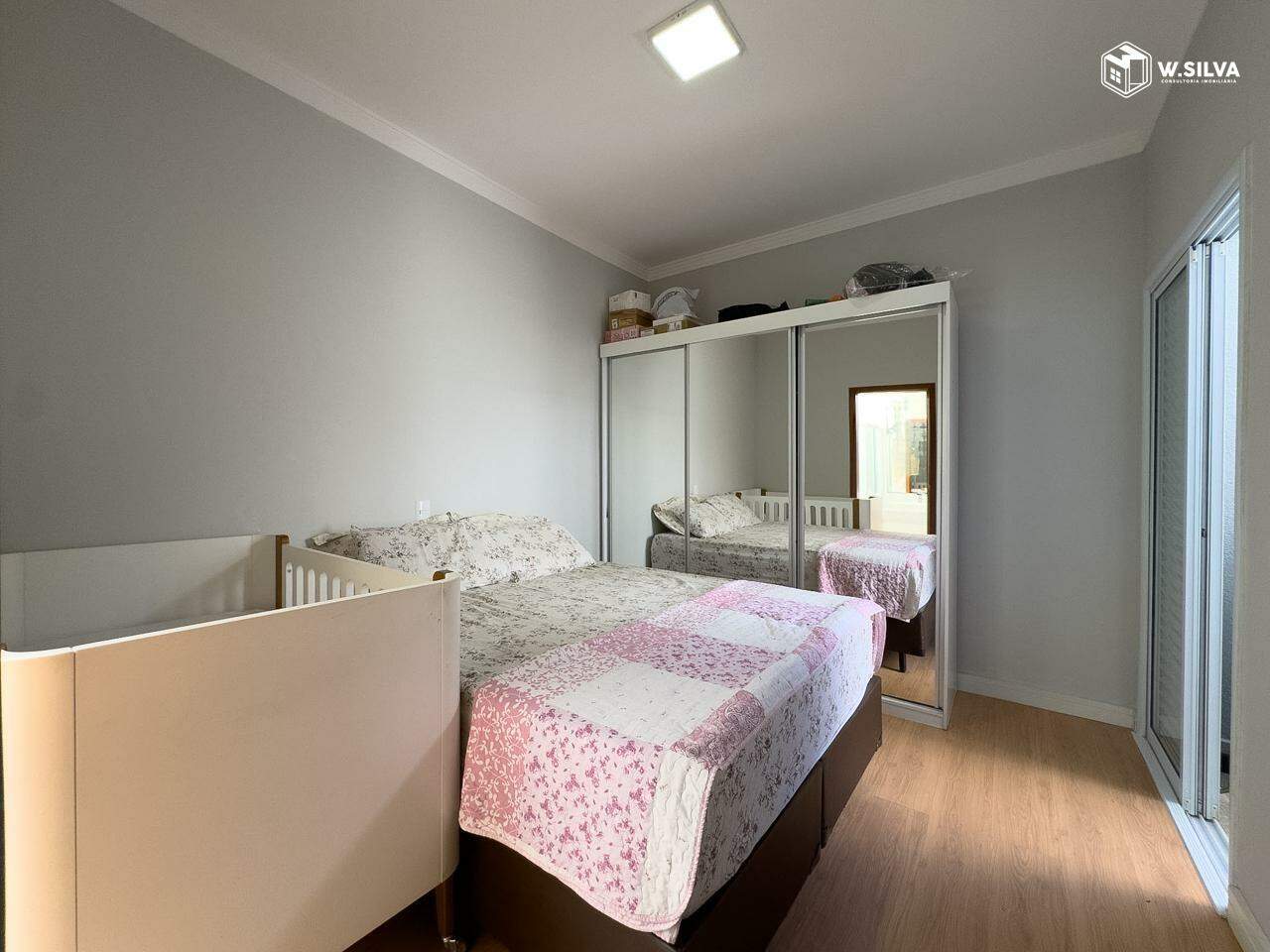 Casa em Bairro à venda no Jardim Residencial Nova Veneza: