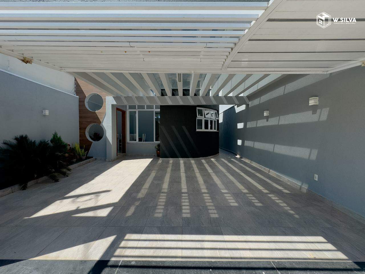Casa em Bairro à venda no Jardim Residencial Nova Veneza: