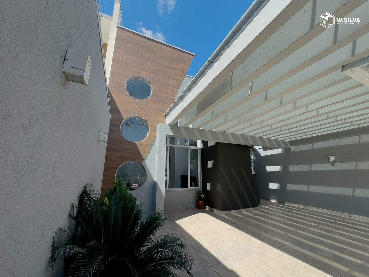 Casa em Bairro à venda no Jardim Residencial Nova Veneza: