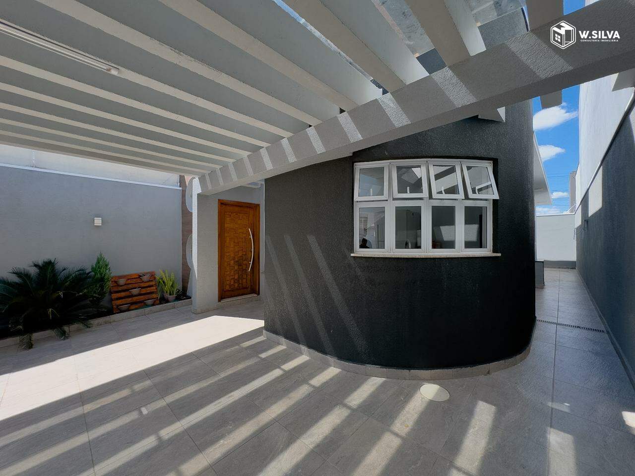Casa em Bairro à venda no Jardim Residencial Nova Veneza: