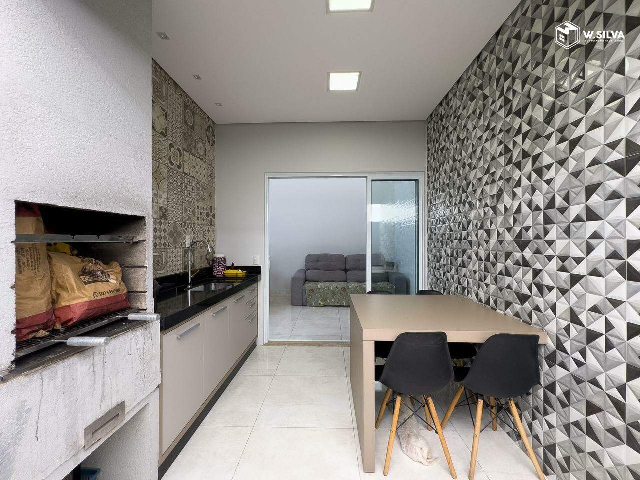 Casa em Bairro à venda no Jardim Residencial Nova Veneza: