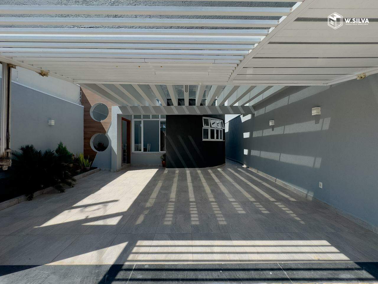 Casa em Bairro à venda no Jardim Residencial Nova Veneza: