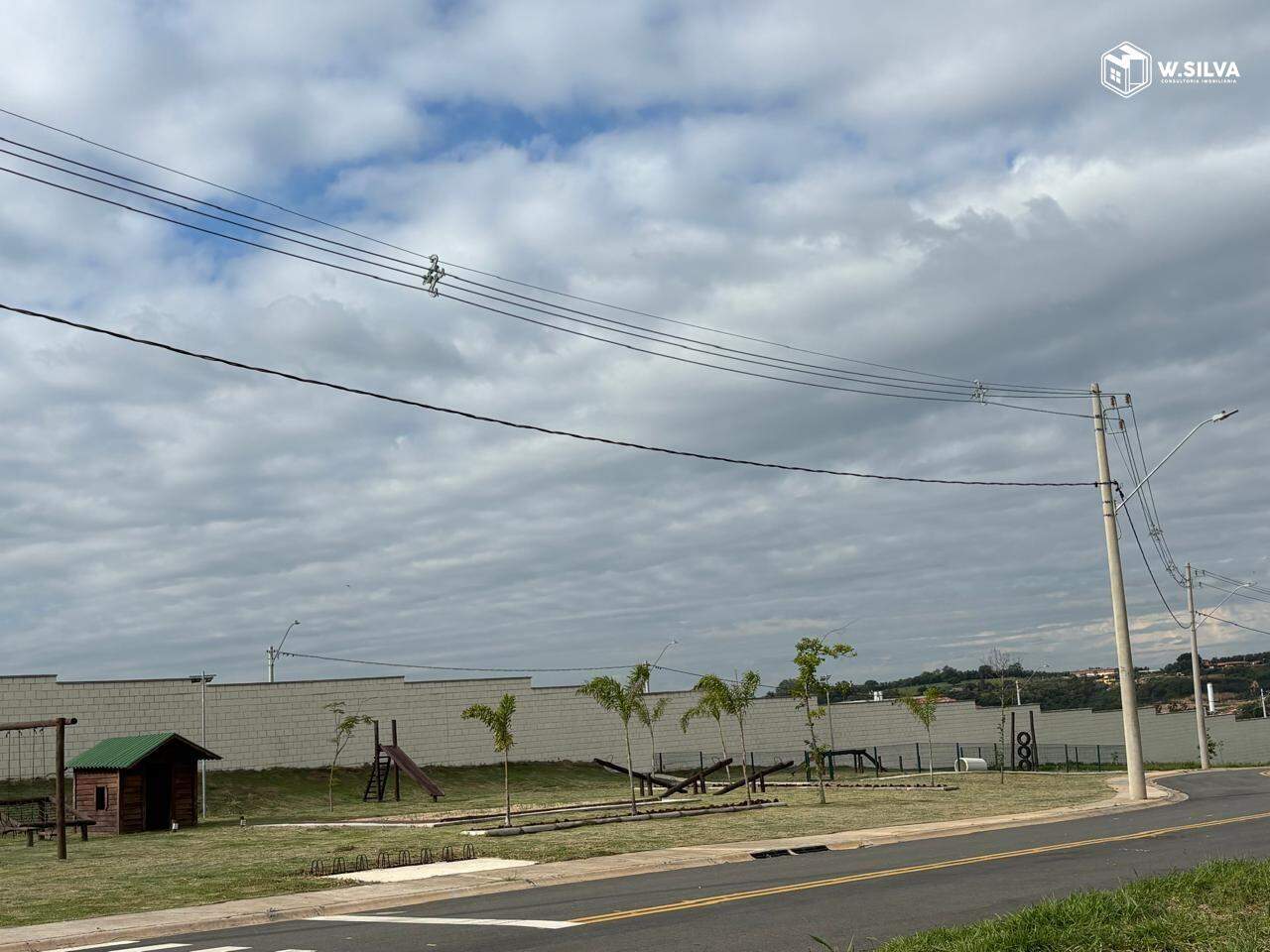 Terreno em condomínio à venda no Condomínio Reserva da Colina :