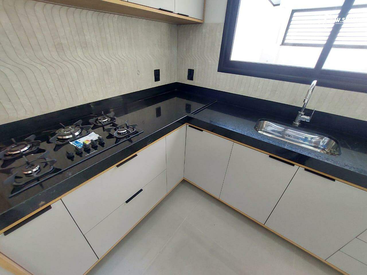 Casa à venda no Jardim Bom Sucesso: 