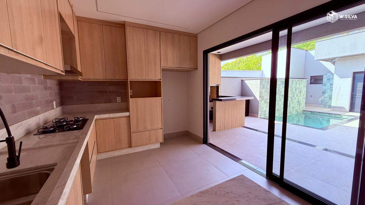 Casa em Condomínio à venda no Condomínio Park Gran Reserve: COZINHA