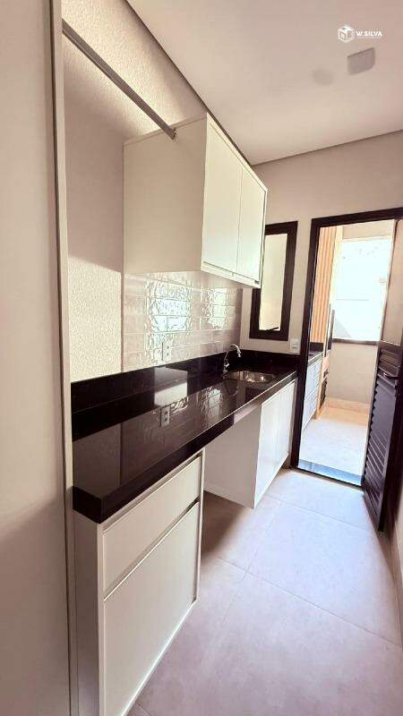 Casa em Condomínio à venda no Condomínio Park Gran Reserve: LAVANDERIA