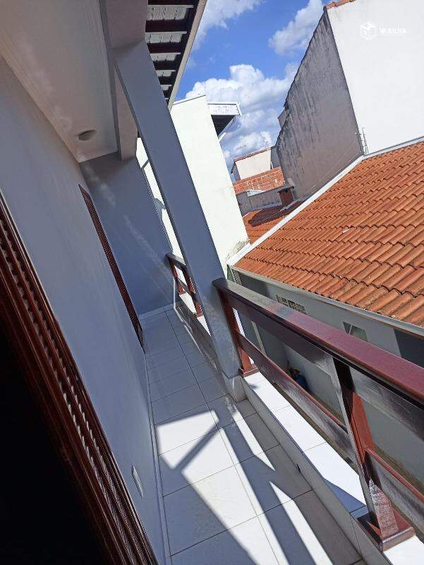 Casa em Bairro à venda no Residencial Monte Verde: