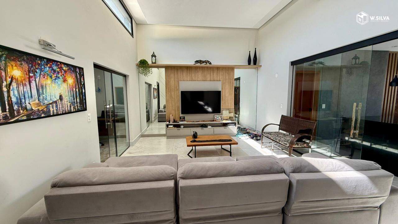 Casa em Condomínio à venda no Condominio Dona Maria Jose: Sala de Estar