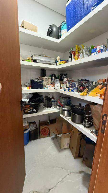 Casa em Condomínio à venda no Condominio Dona Maria Jose: Despensa