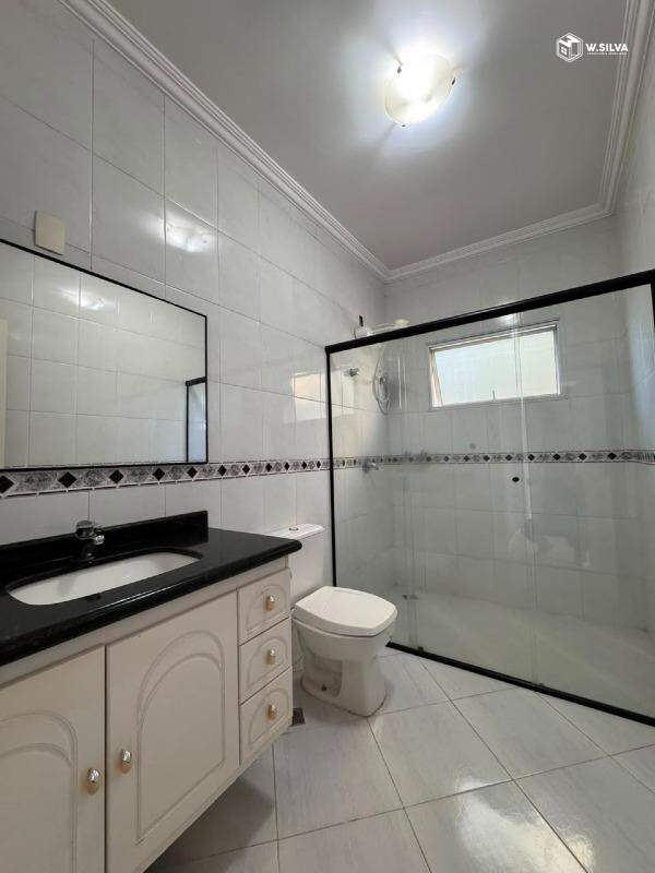 Casa em Condomínio à venda no Condomínio Jardim Portal dos Ipês: