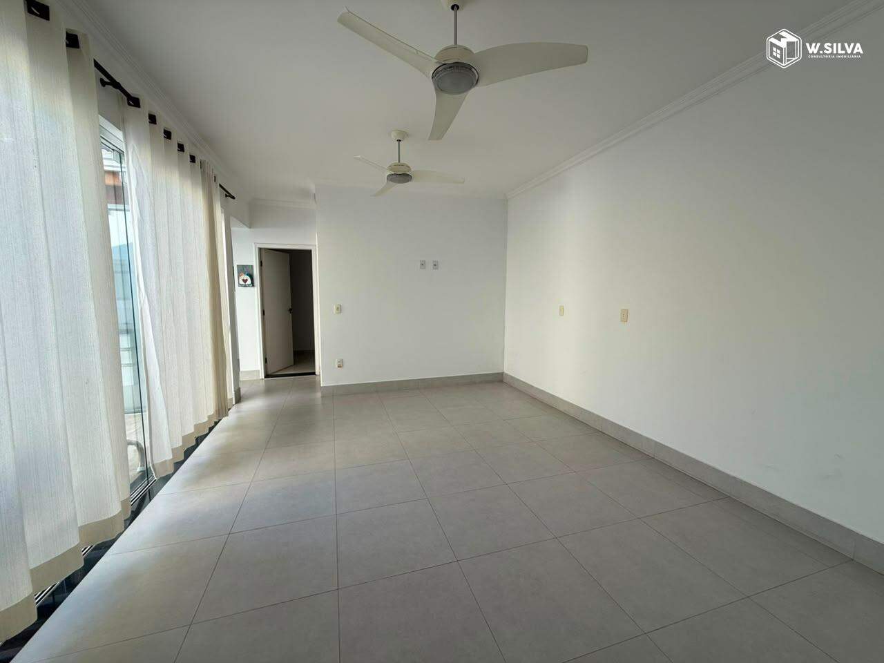 Casa em Condomínio à venda no Condomínio Jardim Portal dos Ipês: